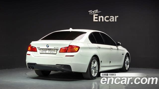 Seria 5 528i xDrive M Special Edition