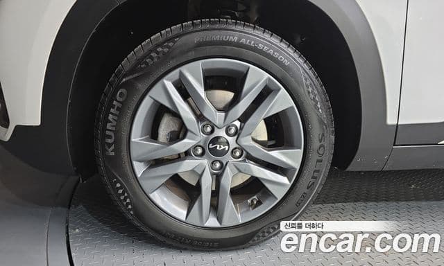Seltos Benzină 1.6 Turbo 2WD