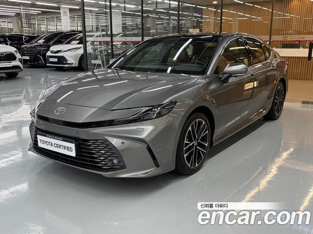 2.5 XLE Premium Hybrid