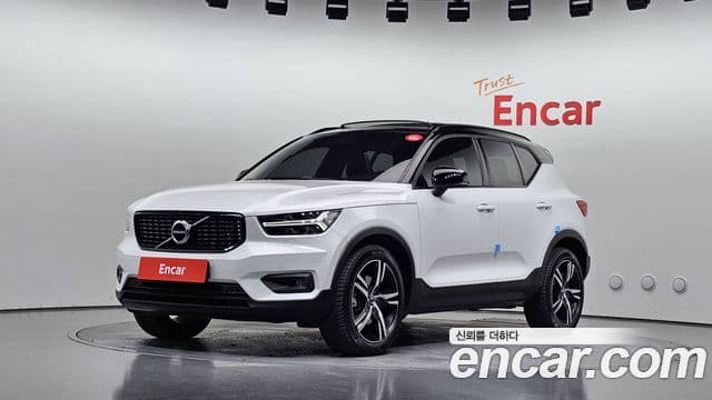 XC40 B4 R-Design