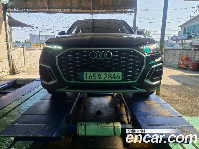 Q5 (FY) 45 TFSI Quattro Sportback Premium