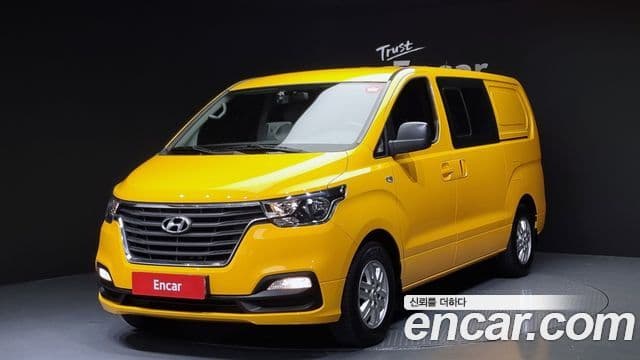 Grand Starex Van 5 locuri