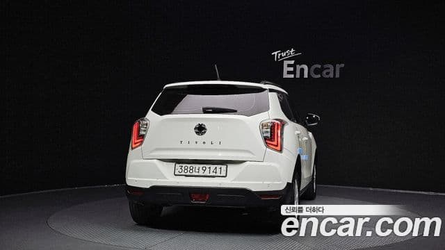 Very New Tivoli Benzină 1.5 2WD