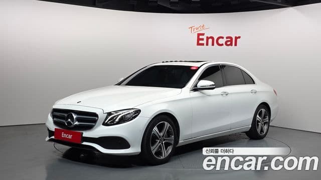 Clasa E E300 Avantgarde