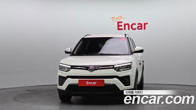 Very New Tivoli Benzină 1.5 2WD