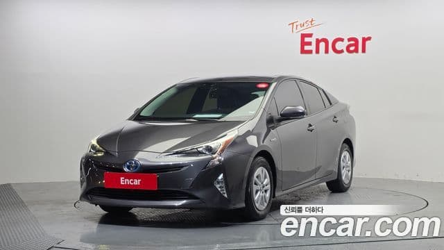 Prius 1.8 E