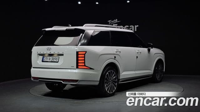(LX3) Benzină 2.5T 4WD 7 locuri