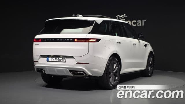 Range Rover Sport P550E Dynamic HSE