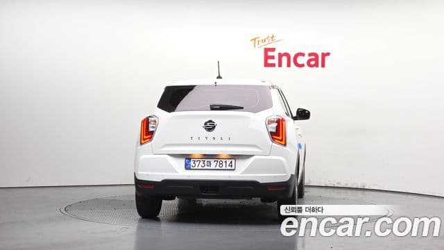 Very New Tivoli Benzină 1.5 2WD