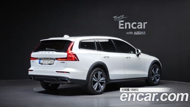 V60 2 B5 Pro AWD