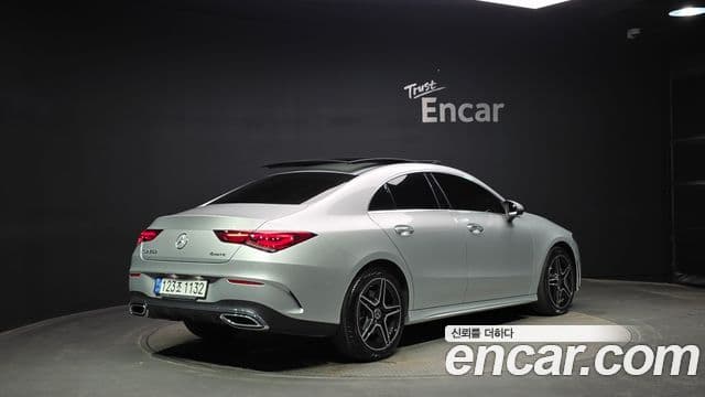 CLA- CLA250 4MATIC