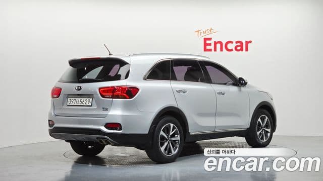 Sorento Motorină 2.0 4WD