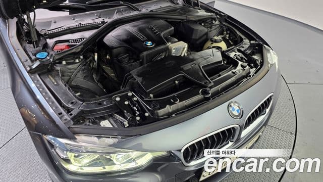 Seria 3 320i M Sport