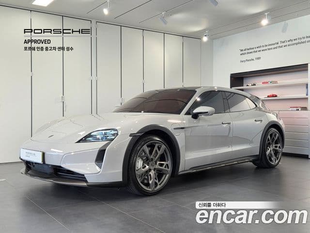 Taycan Turbo