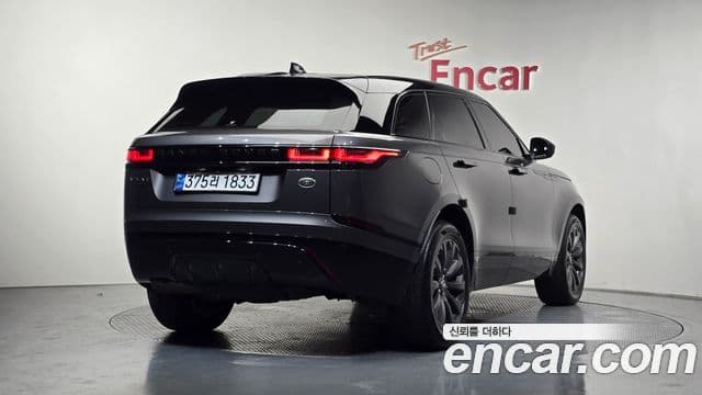 Range Rover Velar 2.0 D240 R-Dynamic SE