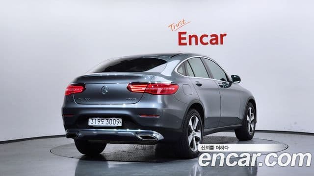 Clasa GLC GLC300 4MATIC Coupé