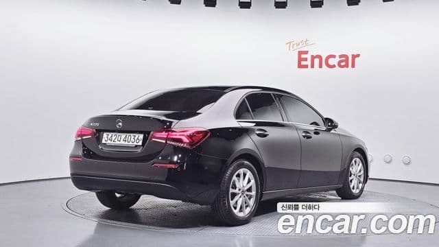 Clasa A A220 Sedan