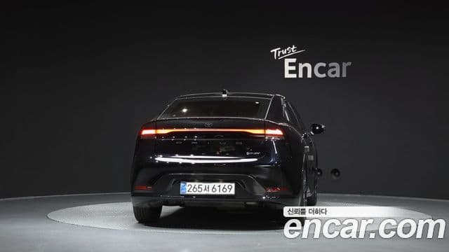 Prius 2.0 PHEV XSE