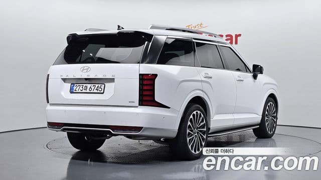 (LX3) HEV 2.5T 4WD 9 locuri
