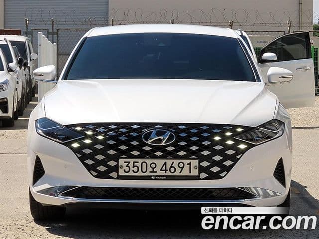 Grandeur 3.0 LPi (Rent-a-car)