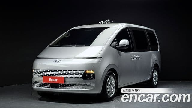 Staria L3.5 Cargo 5 locuri