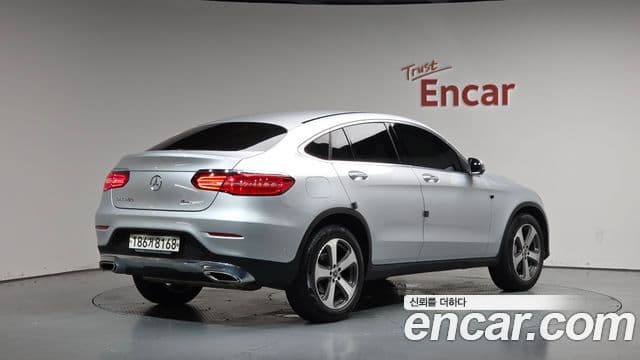 Clasa GLC GLC300 4MATIC Coupé