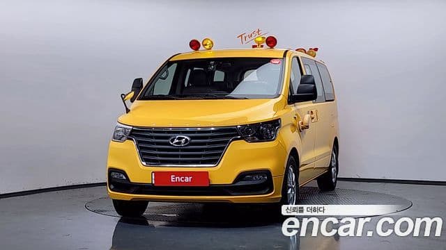 Grand Starex School Bus LPi