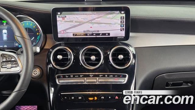 Clasa GLC GLC300e 4MATIC