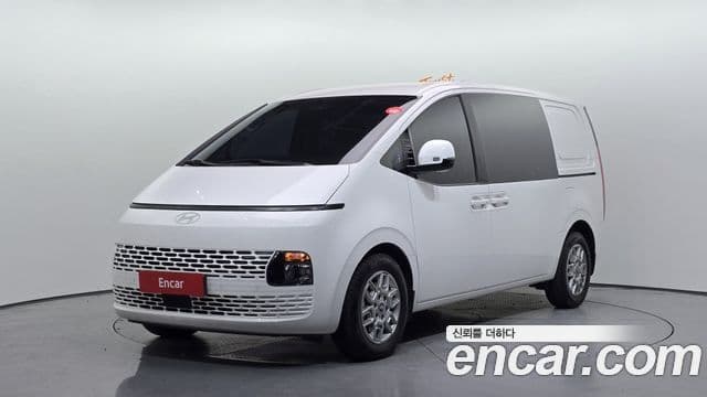 Staria L3.5 Cargo 5 locuri