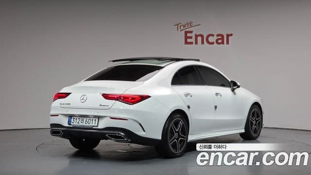 CLA- CLA250 4MATIC