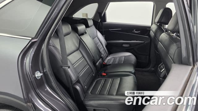 Sorento Motorină 2.0 2WD