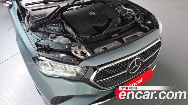 Clasa E E200 Avantgarde