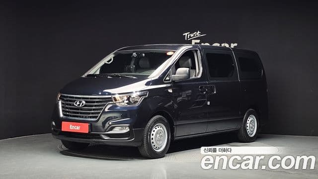 Grand Starex Van 5 locuri