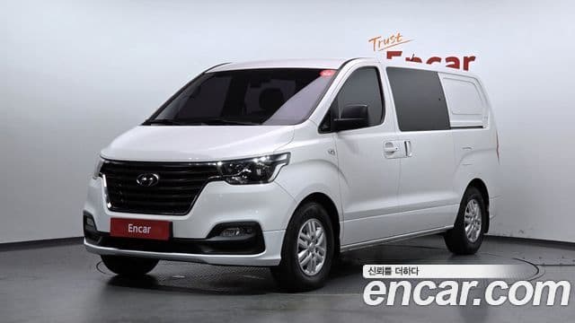 Grand Starex Van 5 locuri