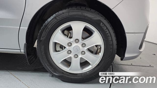 Grand Starex Wagon 11 locuri
