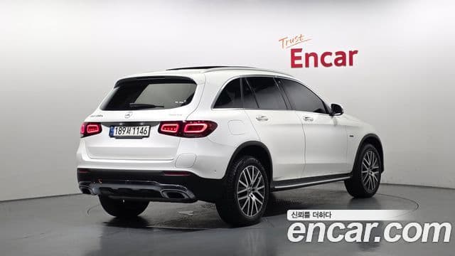 Clasa GLC GLC300e 4MATIC