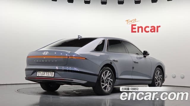 Grandeur 2.5 Benzină 2WD