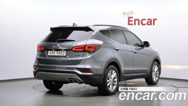 Santa Fe Motorină 2.0 2WD