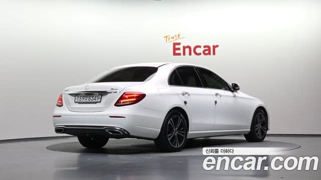 Clasa E E220d Avantgarde