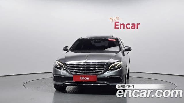 Clasa E E300 4MATIC Exclusive