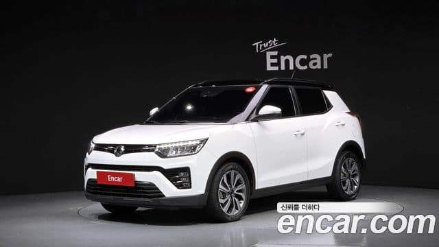 Very New Tivoli Benzină 1.5 2WD