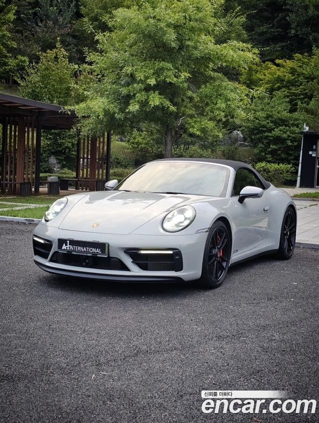 911 (992) Carrera 4 GTS Cabriolet