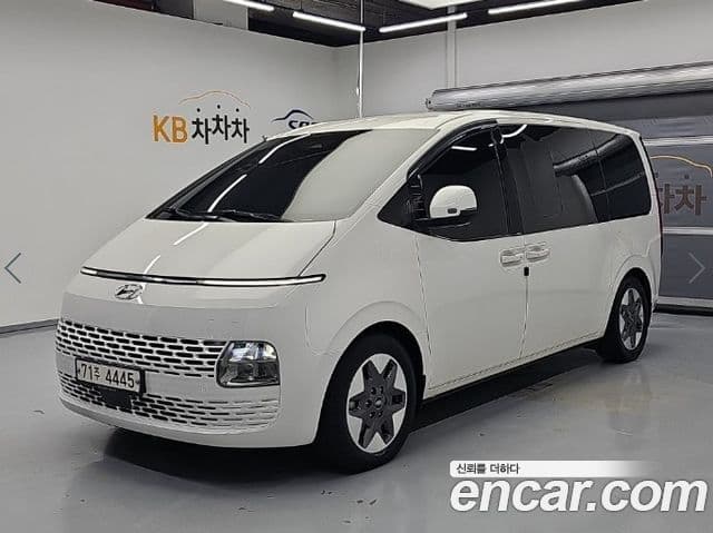 Staria L3.5 Tourer 11 locuri