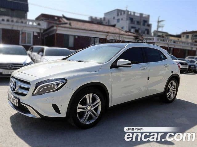 GLA- GLA200 d 4MATIC