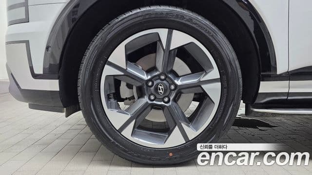 (LX3) HEV 2.5T 2WD 7 locuri