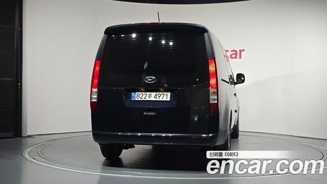 Staria L3.5 Cargo 3 locuri