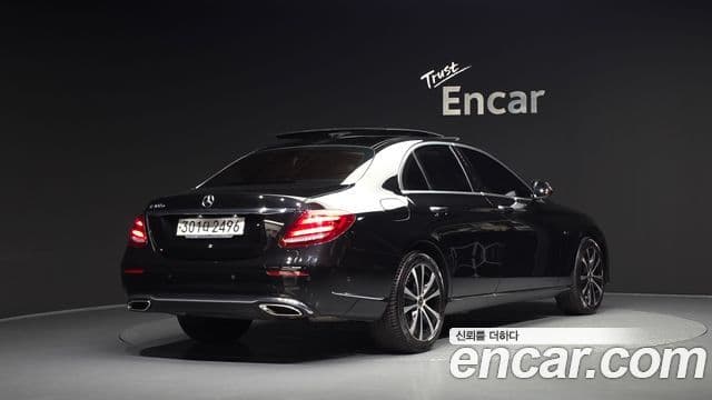 Clasa E E300e Exclusive
