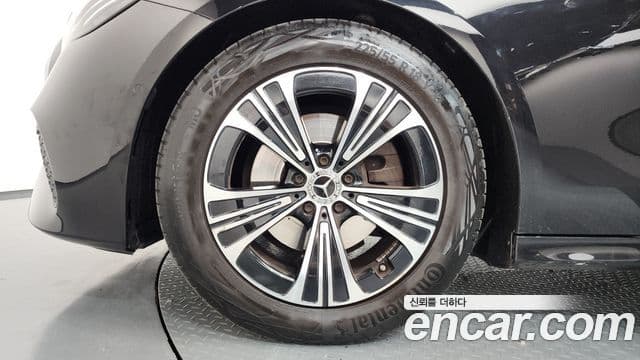 Clasa E E200 Avantgarde