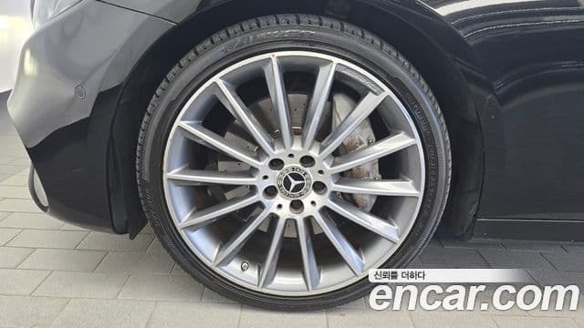 Clasa E E350 4MATIC AMG Line