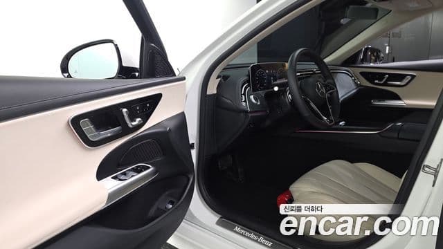 Clasa E E200 Avantgarde